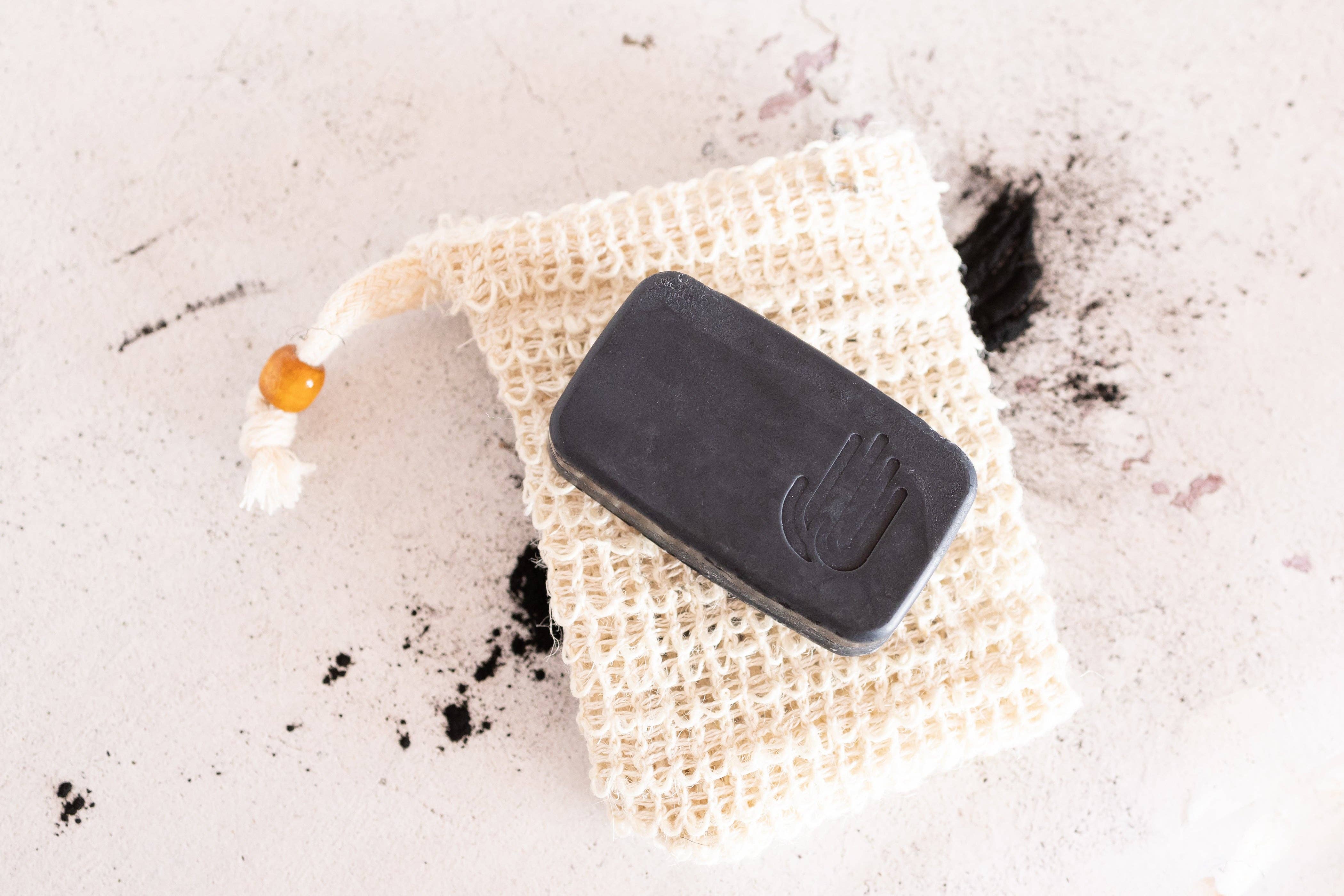 HandCraft Skincare - Wholesale Facial Cleanser - Tea Tree + Charcoal Detoxifying Facial Soap8