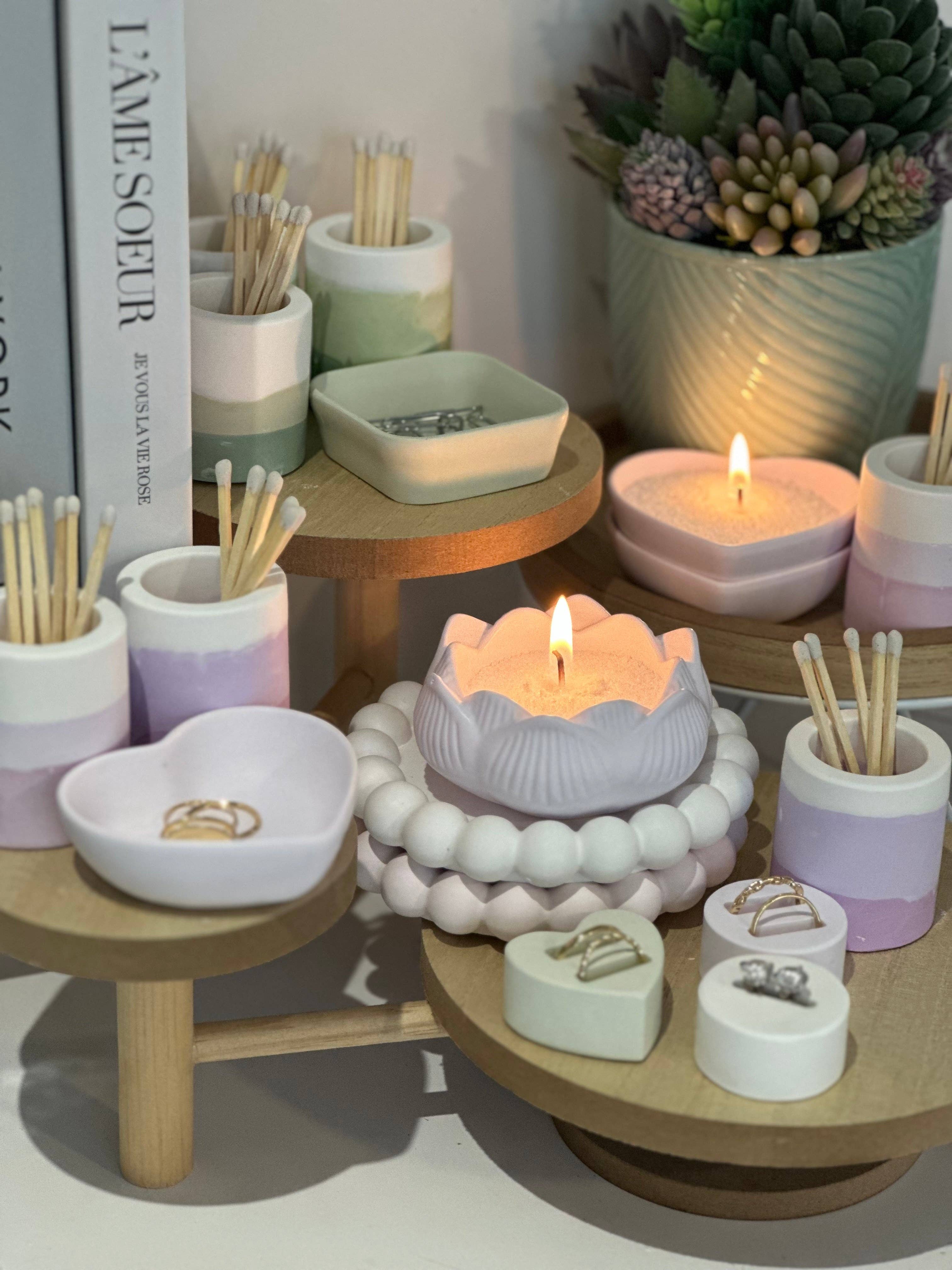 Color and Pour - Wholesale Decorative Tray - THE MADDIE TRAY10