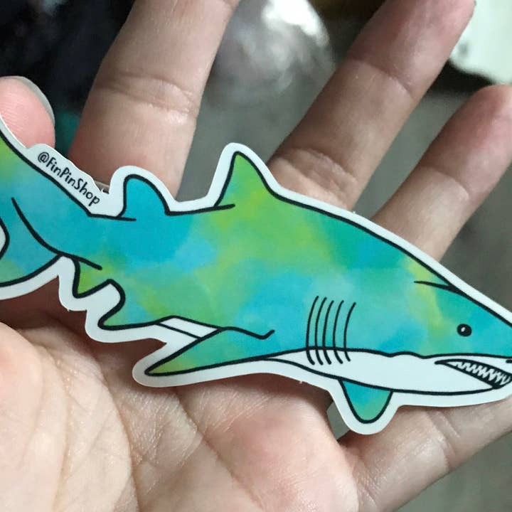 Sticker requin tigre des sables pour la vente par Fin Pin Shop