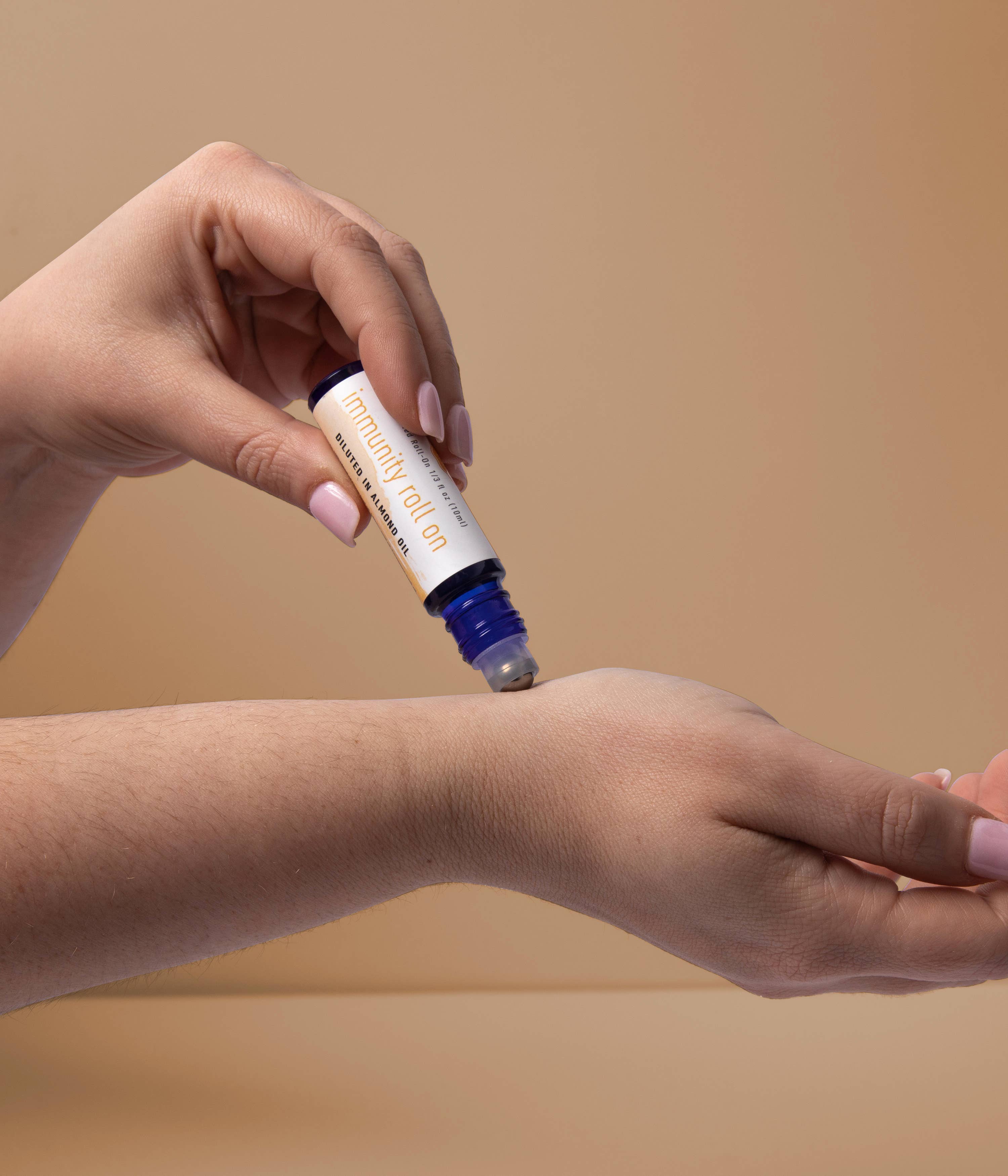 Woolzies - Vente Roll-on aux huiles essentielles - Immunité Roll-on Huile1