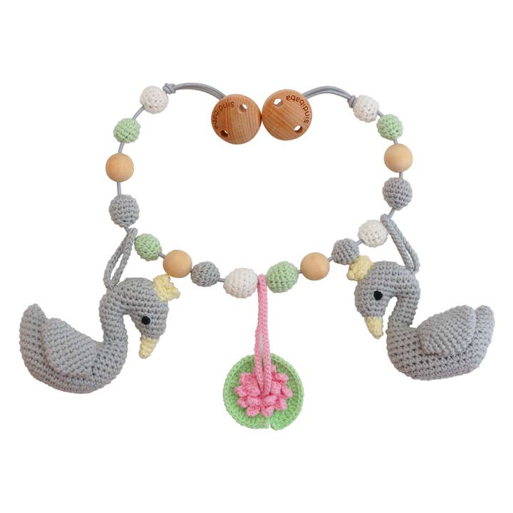Crochet stroller chain swan BIANCA in grey for wholesale by SindiBaba