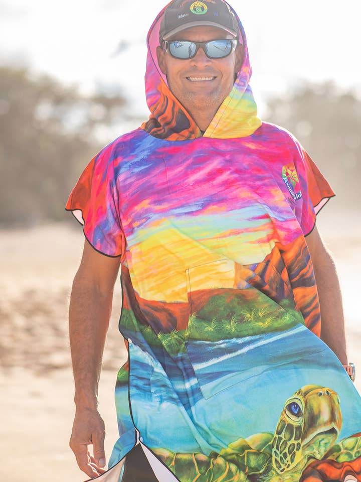 Upcountry Aloha – wholesale Poncho – Unisex – Turtle Artist Collection Microfiber Poncho1
