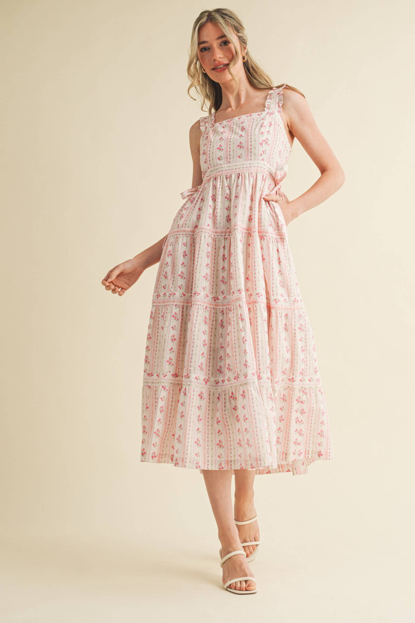 &MERCI - Wholesale Dress - Women's - RUFFLED STRAP FLORAL MIDI DRESS WITH SIDE TYING BOWS MDR35863