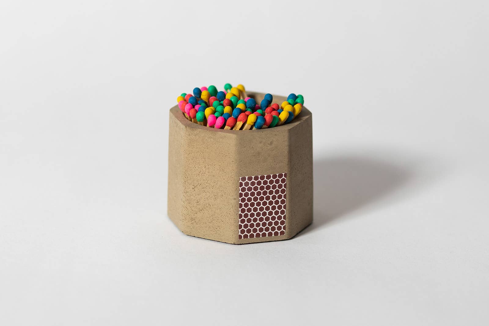 Tenn Prairie – wholesale Tändstickshållare – Betonghållare för tändstickor – med 2-tums regnbågsfärgade säkerhetständstickor9