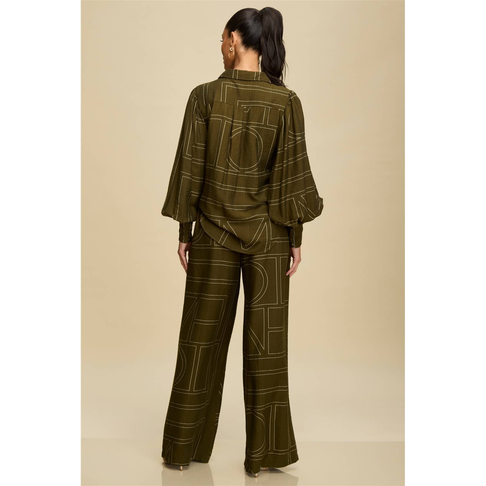 Luxxel - Wholesale Top & Pant Set (NOT Loungewear) - Women's - LINEAR ABSTRACT PANT SET 1