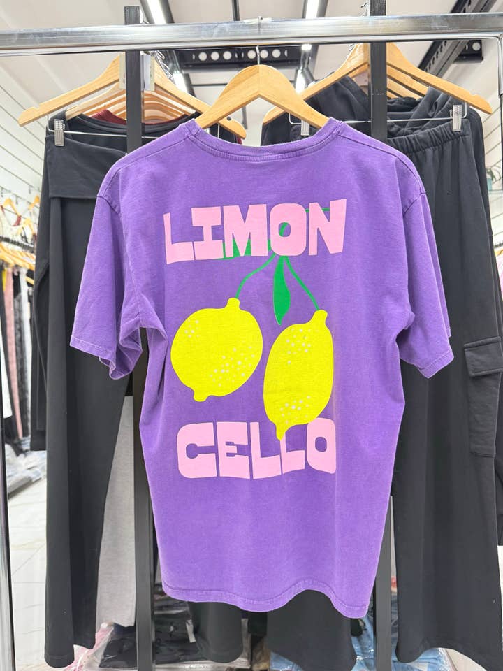 Chilli Girl Collection - Wholesale Screen Printed T-Shirt - Women's - Round neck cotton t-shirt with lemon print