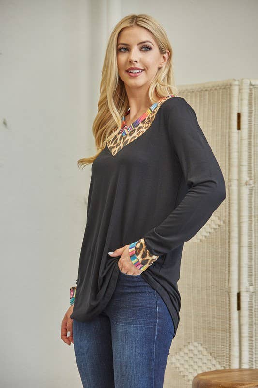 Avery - Wholesale Tunic - Women's - AV1144-SELENA SERAPE-LEOPARD PRINT V NECK TOP3