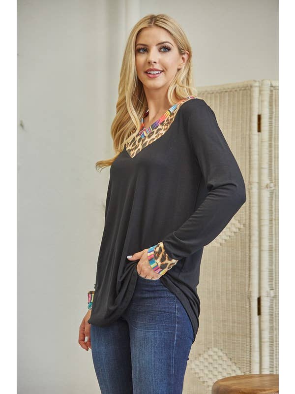 Avery - Wholesale Tunic - Women's - AV1144-SELENA SERAPE-LEOPARD PRINT V NECK TOP3