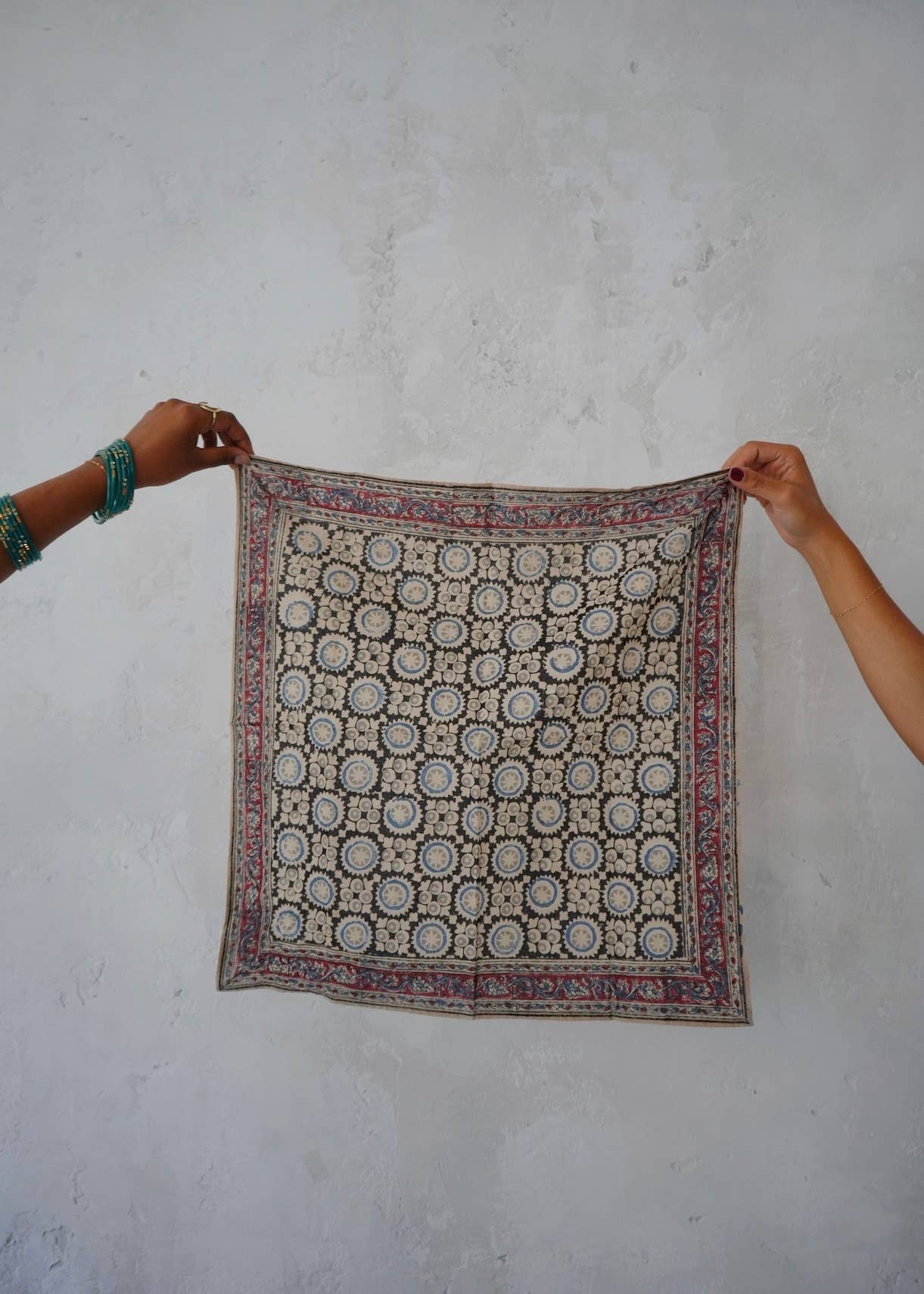 White Lotus Fashions - Vendita all'ingrosso Bandana - Donna - Blue Moon - Bandana in cotone Kalamkari - KK14584