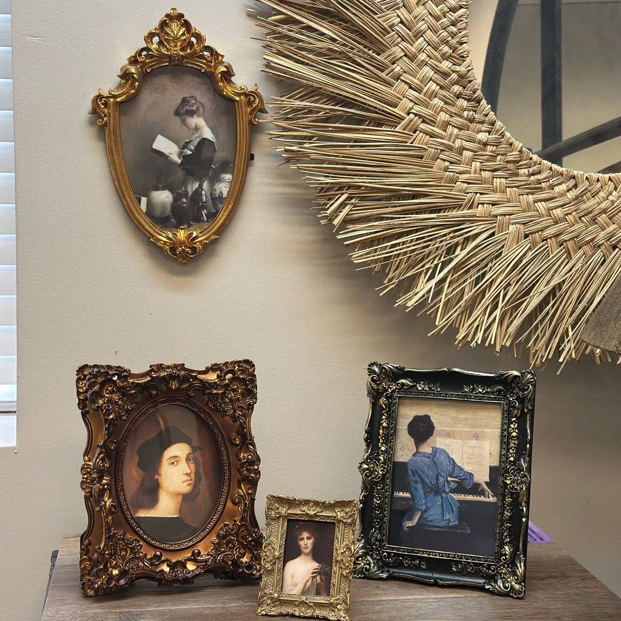 Vagabond Vintage – wholesale Picture frame – Vintage Baroque Ornate Frame1