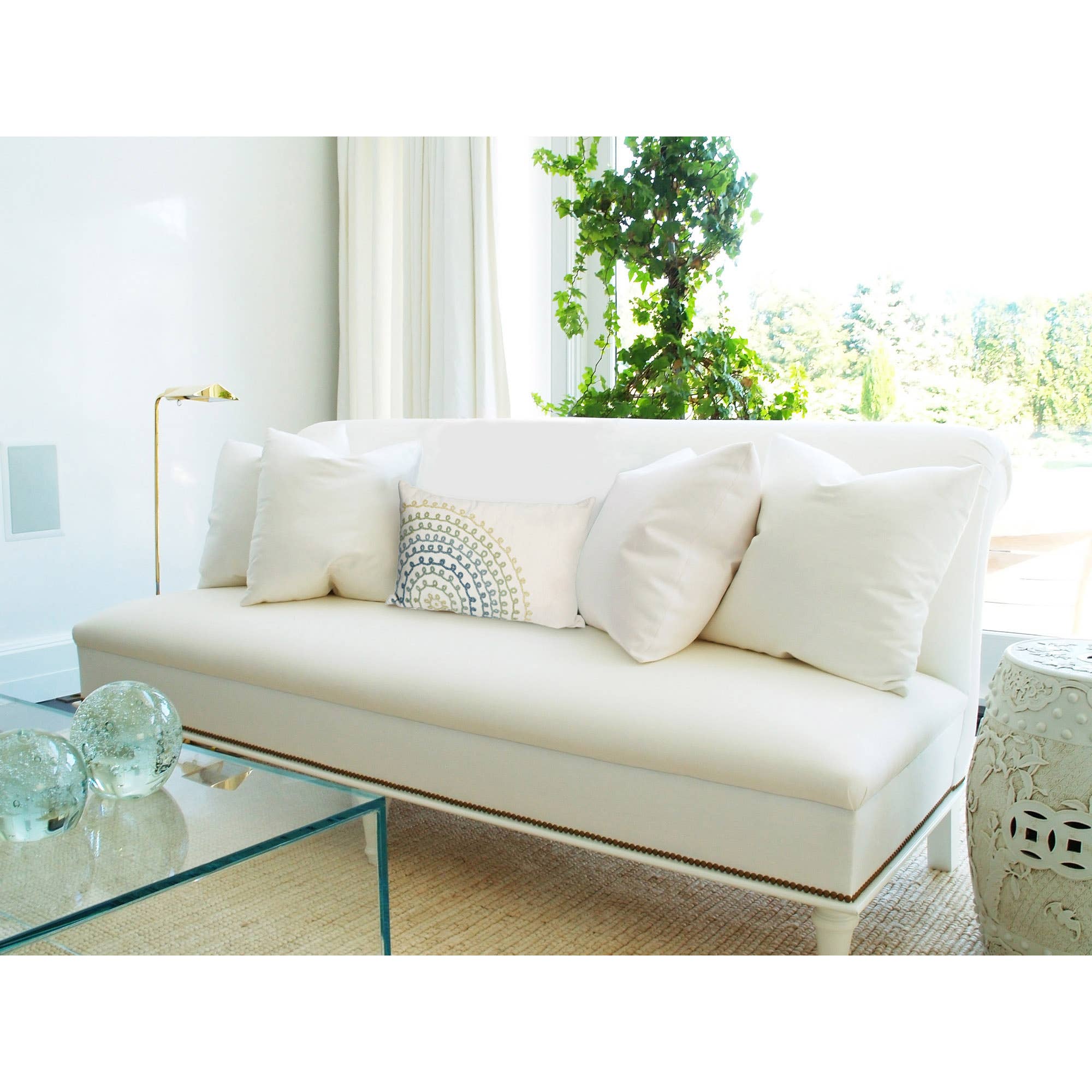 Legal Almofada Interior/Externa Visions III Ombre Threads para venda a revendedores na Faire3