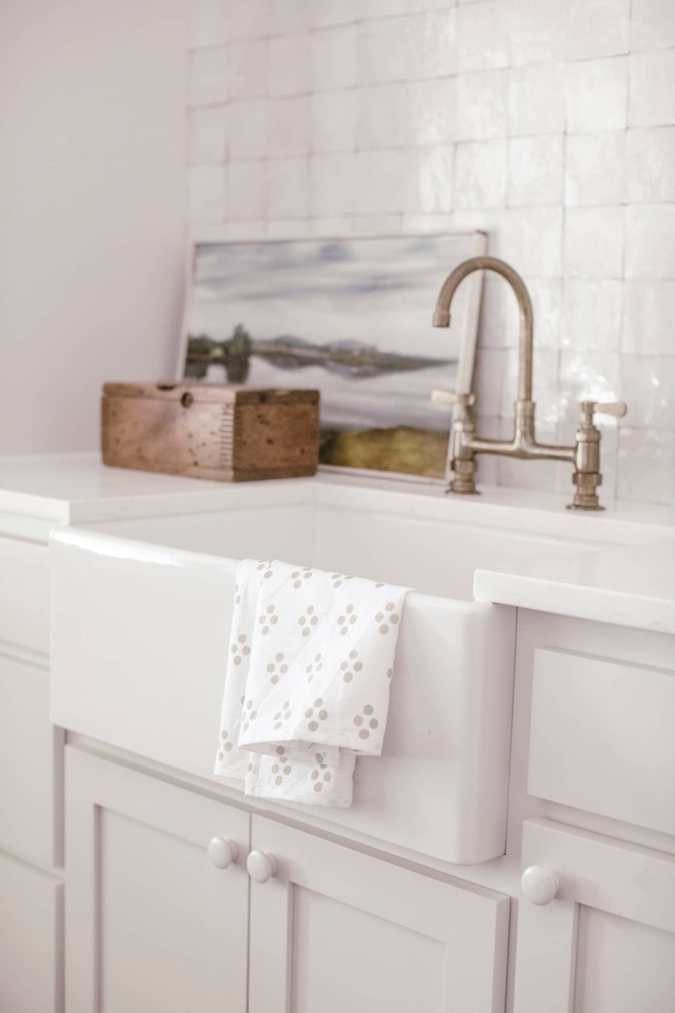 Heirloomed Collection - Wholesale Tea Towel - Signature Pattern Tea Towel Oatmeal Vintage Dot1