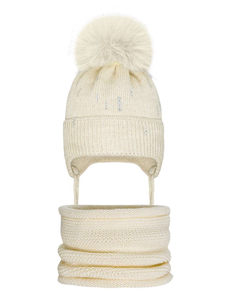 WY05/F SISI Set von Barbaras – warme Mütze mit Bommel und passender Schlupfschal für den Großhandel von Barbaras