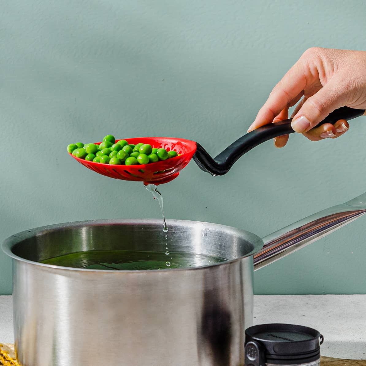 Dreamfarm - Wholesale Kitchen Tool/Gadget - Lestrain - Dripless Sit Up Stainer3