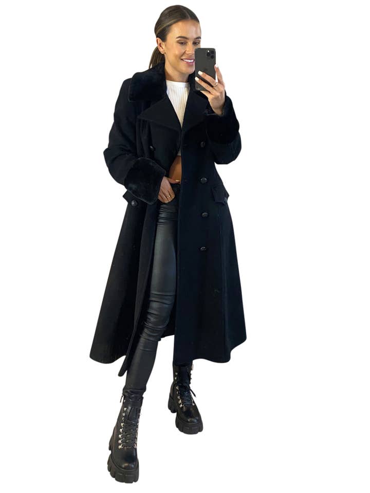 Anastasia – Casaco - Mulher por atacado – Casaco de inverno feminino com acabamento de pele militar trespassado4