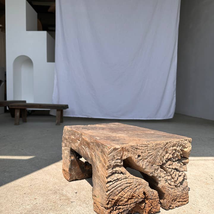 Office Objets - Wholesale Stool - Raw monoxyle organic Asian teak stool26