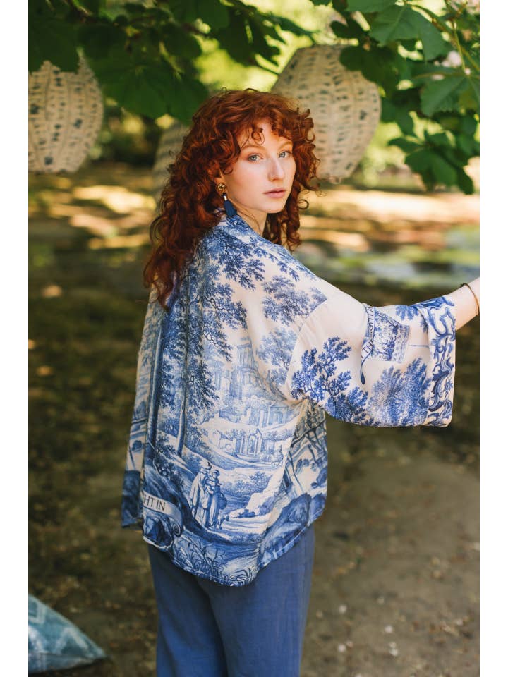 Market of Stars (USA) - Wholesale Kimono - Women's - Let The Light In Pixie Duster Cropped Kimono w/ Delft Print2