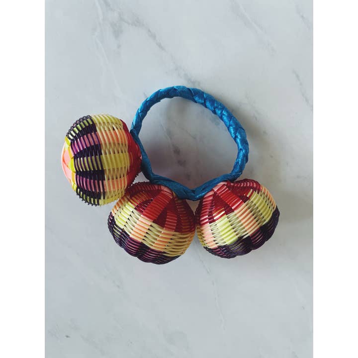 Pura Vida – Großhandel Handrassel – Baby – Mexikanische Baby-Rassel mit 3 Rasseln4