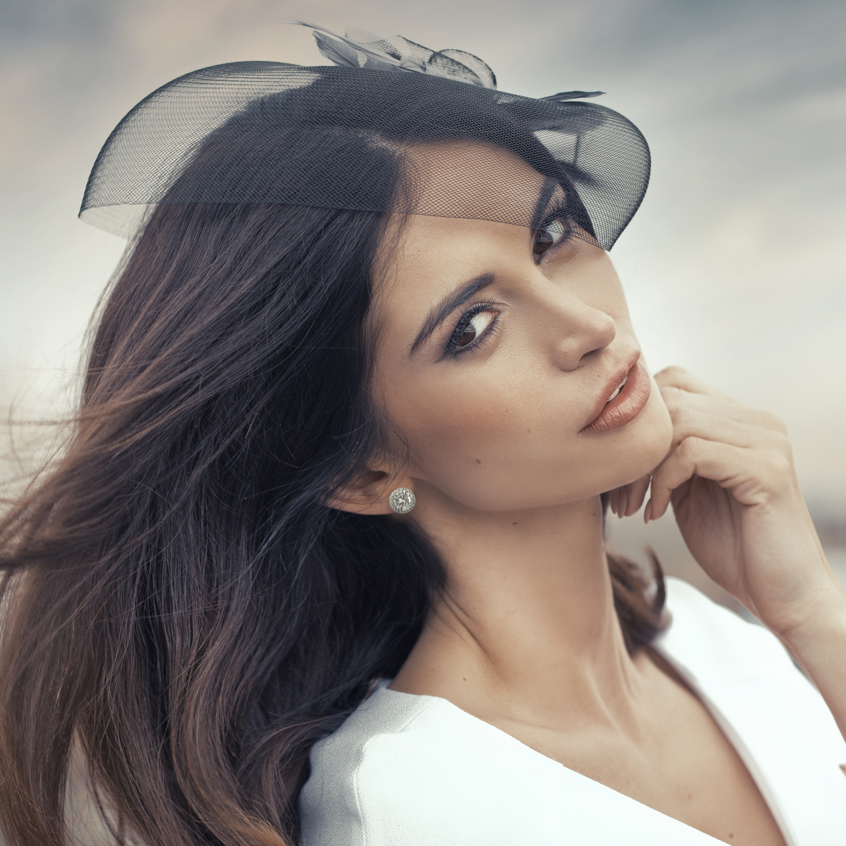 Amandine Jewelry - Wholesale Stud/Post Earrings - Simulated Diamond Halo Earrings2