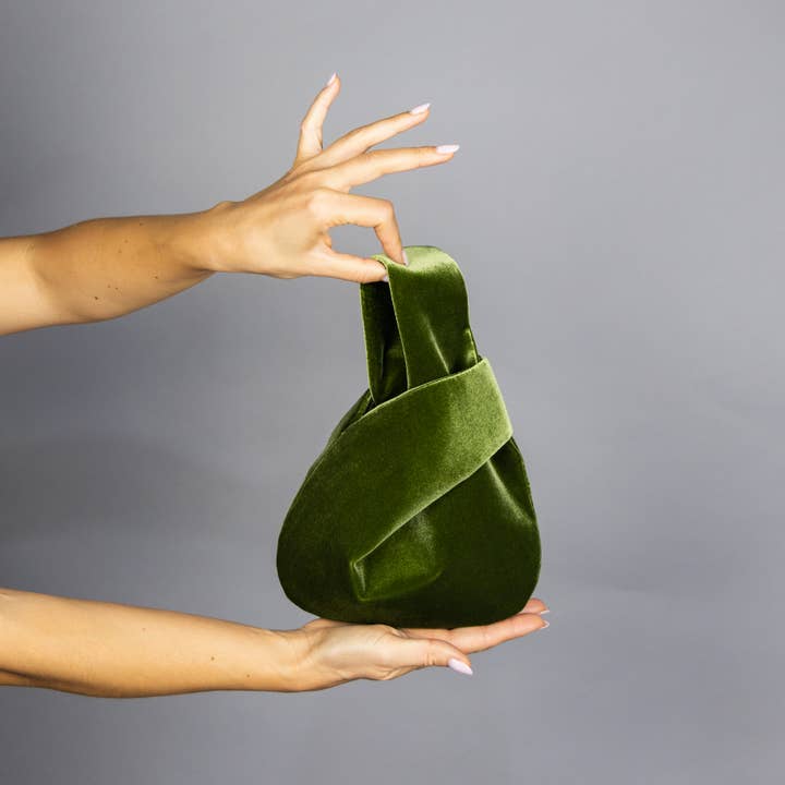 Japansk knutpåse i olivgrön sammet för speciella tillfällen för wholesale av BridalSpain