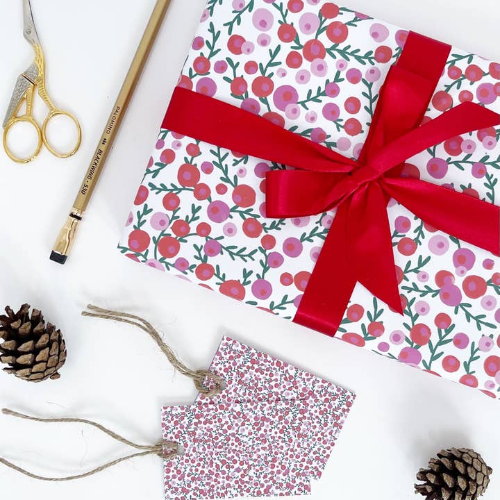 Lomond Paper Co - Wholesale Flat Wrap - Christmas Red & Pink Berries Recyclable Gift Wrap WHITE1