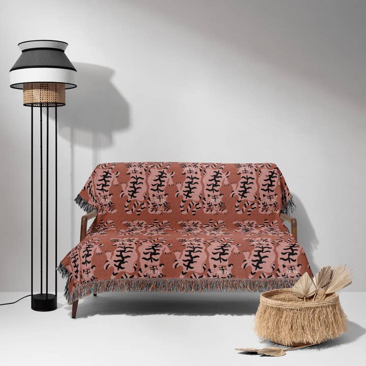 TaylorBassam - Wholesale Throw Blanket - Pink Groovy Tiger Pattern Woven Cotton Throw Blankets5