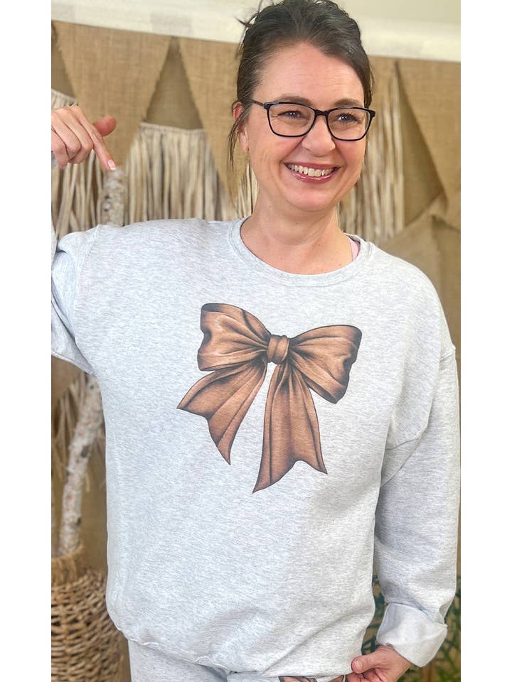Sugar Stitch - Wholesale Graphic Sweatshirt - Women's - Big On Bows Graphic Sweatshirt13