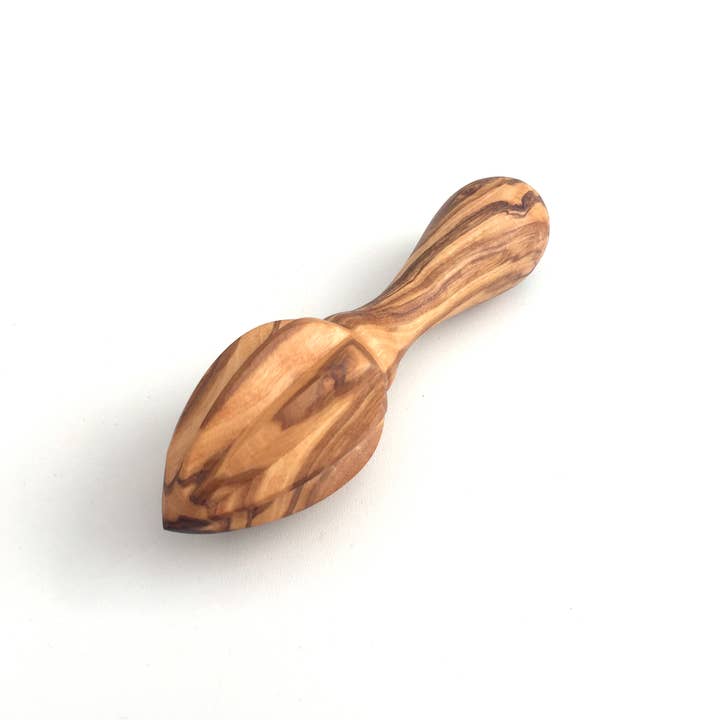 medina mood - Wholesale Juicer - Olive wood lemon squeezer3