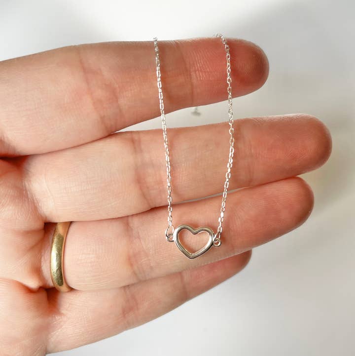 Blueyejewelry - Wholesale Charm/Dangle Bracelet - 925 Silver Heart Bracelet - Dainty Heart Charm Bracelet 1