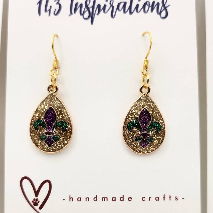 143 Inspirations – wholesale Hängande örhängen – Fleur-de-lis Mardi Gras örhänge