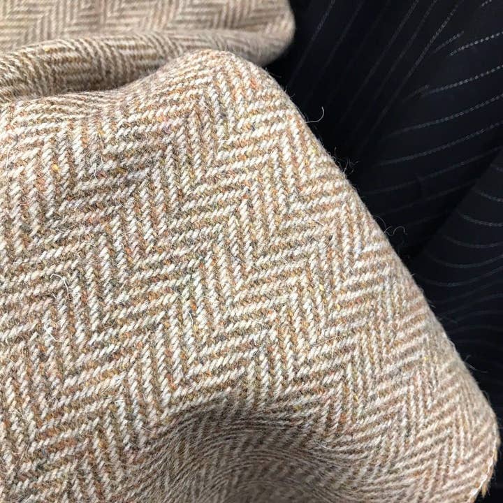 Fancy Styles Fabric – Engroshandel Stofbolt – Designer 100% uld brun beige sildeben vævet frakke stof- 58“ bred