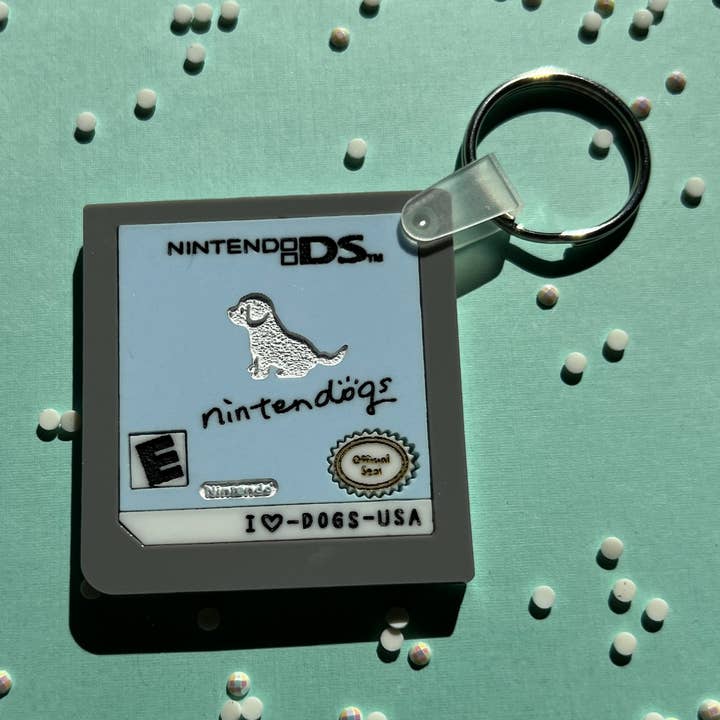 Llavero acrílico con capas para videojuegos de la década de 2000 de Nostalgic Dog para venta al por mayor de The Sweet Squid