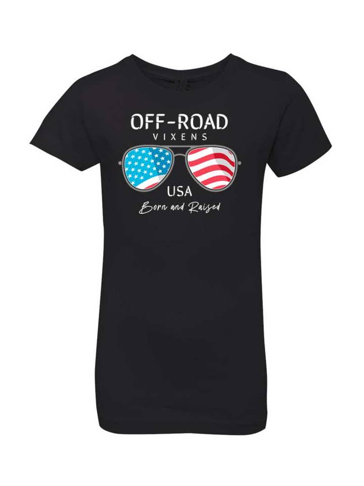 Född och uppvuxen ungdoms T-shirt för wholesale av Off Road Vixens Clothing Co.