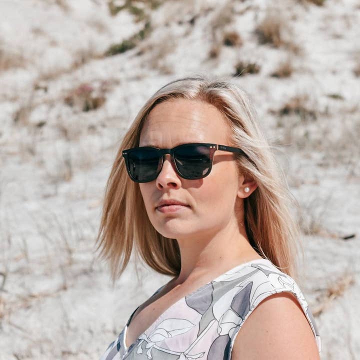 Vilo Wood Eyewear – wholesale Solglasögon - Unisex – Melass - trä solglasögon