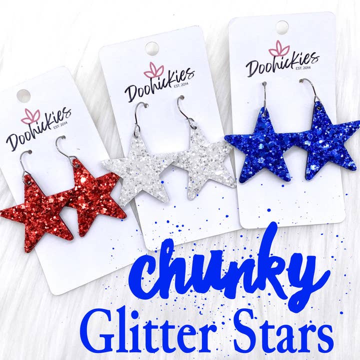 Boucles d'oreilles patriotiques en forme d'étoiles à paillettes américaines de 3,8 cm pour la vente par Doohickies