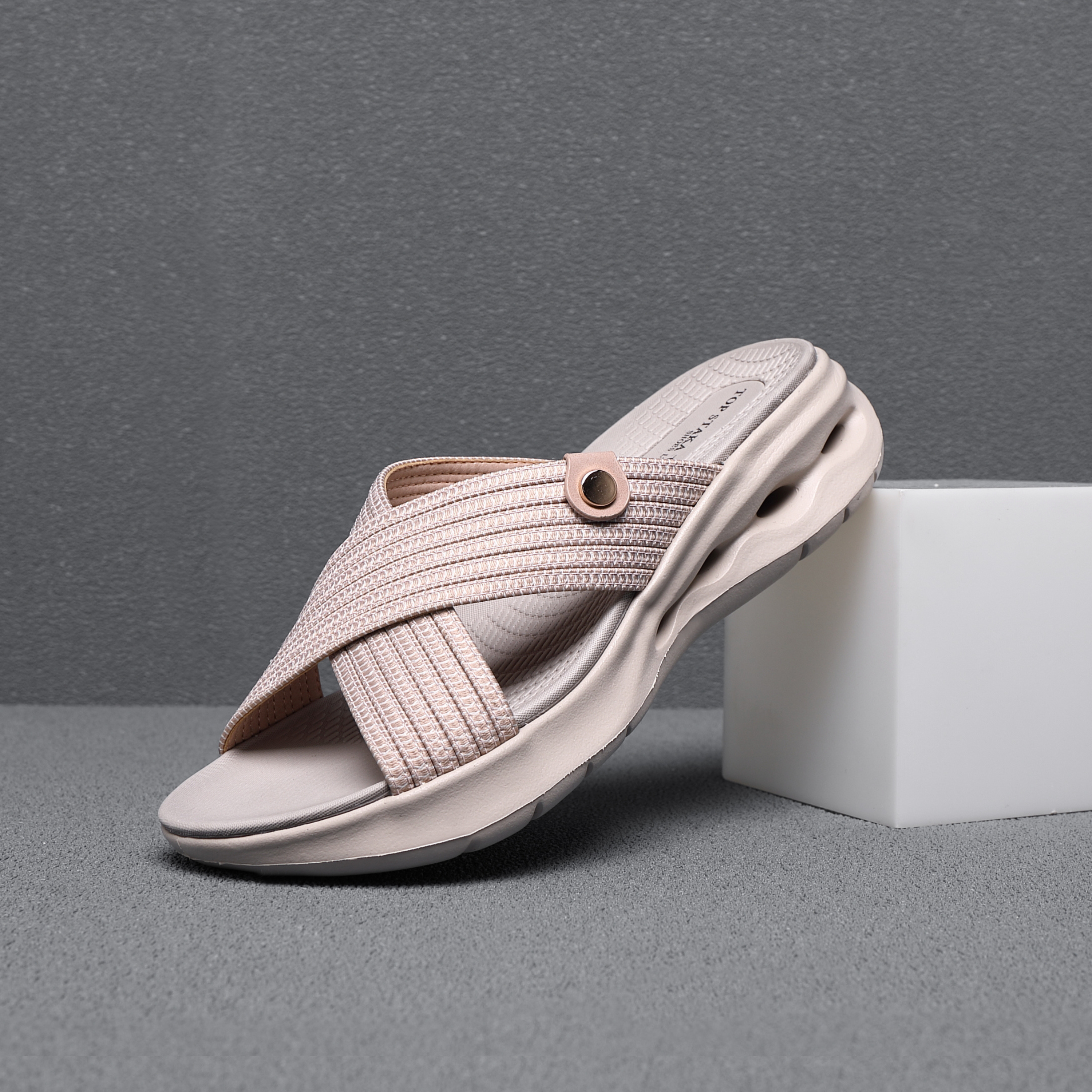 Top Staka – wholesale Slides – Women’s – 842 Women Criss-Cross Sports Slides10