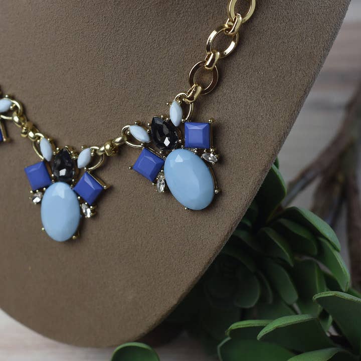 Lauren Lane - Wholesale Pendant/charm necklace - Amy Rhinestone Statement Necklace5