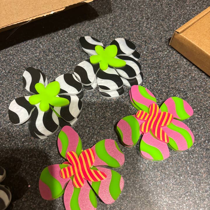 Fairly Odd Shop - Wholesale Hair Clip - Women's - Groovy flowers0