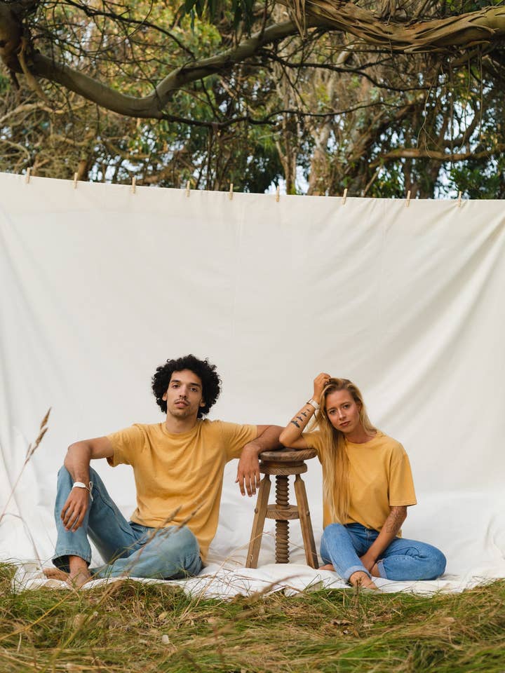 T-Shirt Yellow Onion per la vendita all'ingrosso da parte di SENSIHEMP