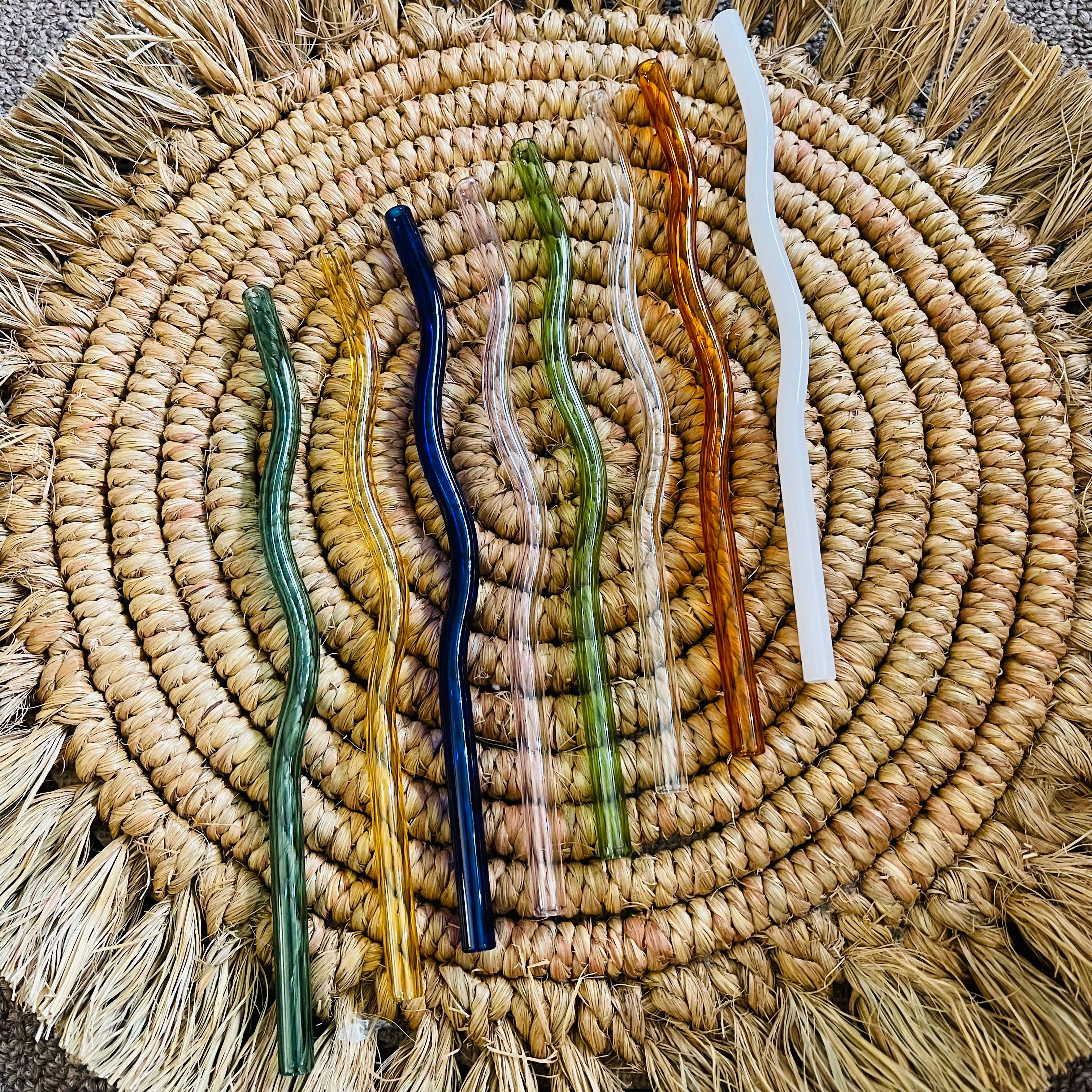 KuriArt Designs – wholesale Drinking straw – Wavy Reusable Glass Straws1