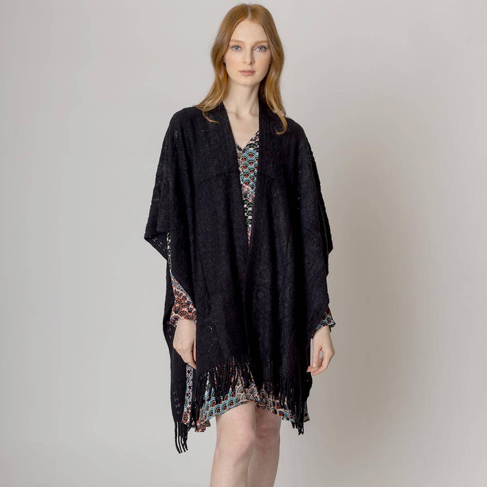 Sensibling Corp. - Vendita all'ingrosso Poncho - Donna - Poncho Ruana all'uncinetto solido14