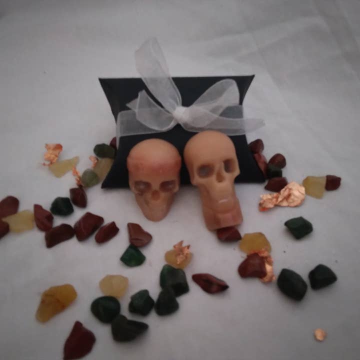 2D Skull With Headband & Skull Wax Melt Set for wholesale by How Nature Made It