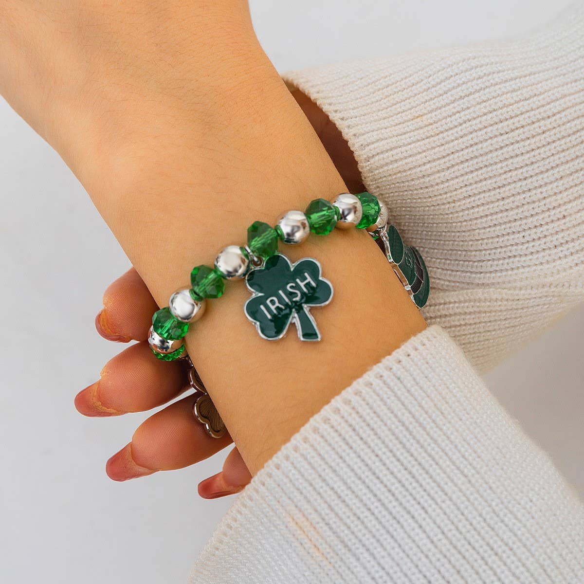 ACCITY - Wholesale Beaded Bracelet - MULTI-LEAF CLOVER LETTER SIMPLE BEADED BRACELET_CWAJE14750