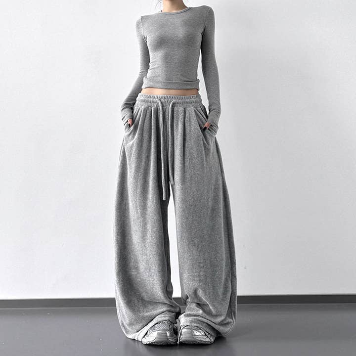 Pantalon de survêtement ample uni pour la vente par Sheer Trend