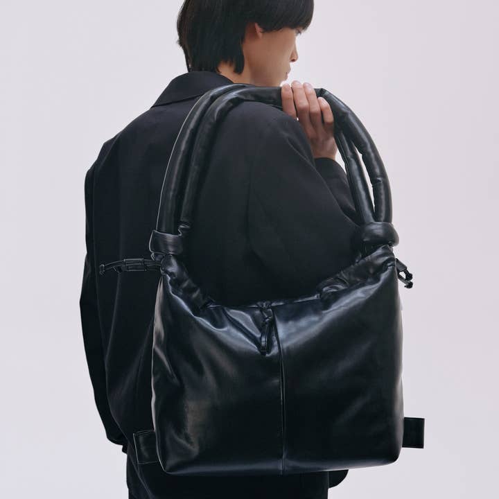 Ă–lend Backpacks - Wholesale Backpack - Women's - Ona Vegan Leather1