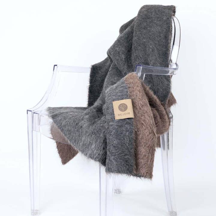 BIG LOViE - Wholesale Throw Blanket - Suri Collection3