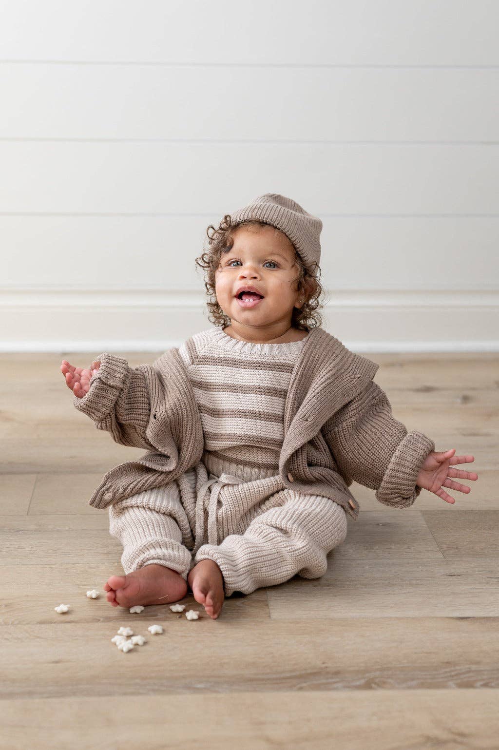 Yooushi - Wholesale Cardigan - Baby - Chocolate Chip Hooded Knit Cardigan5