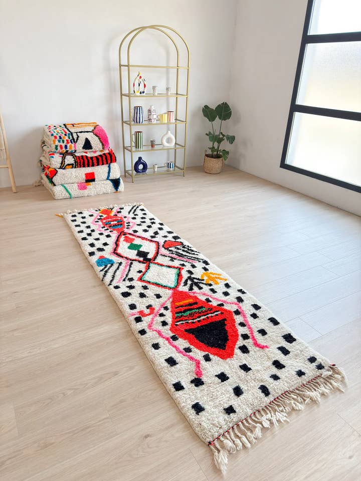 Tappeto marocchino Beni Ourain colorato, tappeto berbero shag. per la vendita all'ingrosso da parte di BerberNest