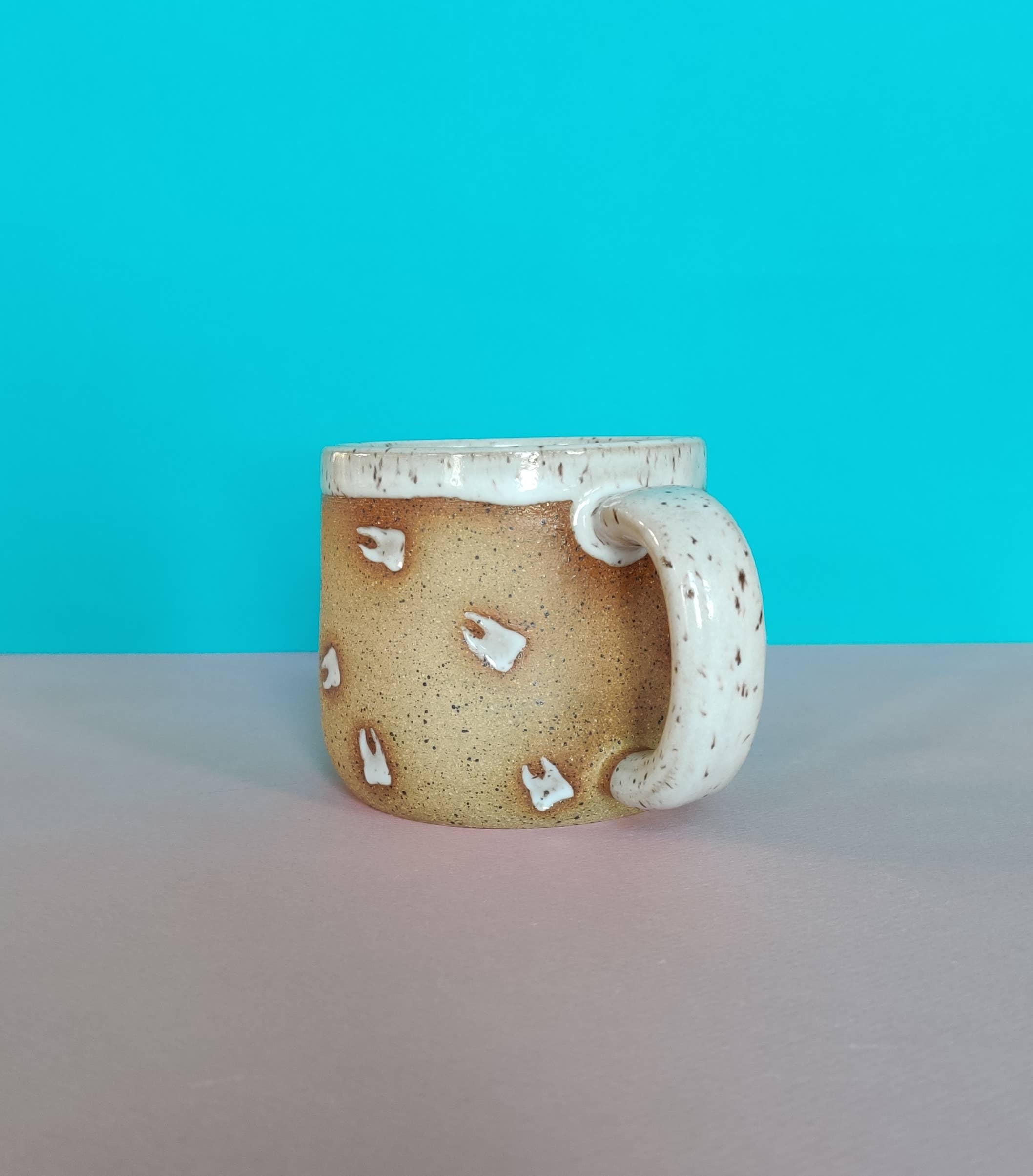 Osso Ceramics - Wholesale Coffee Mug - Floating Tooth Mug2