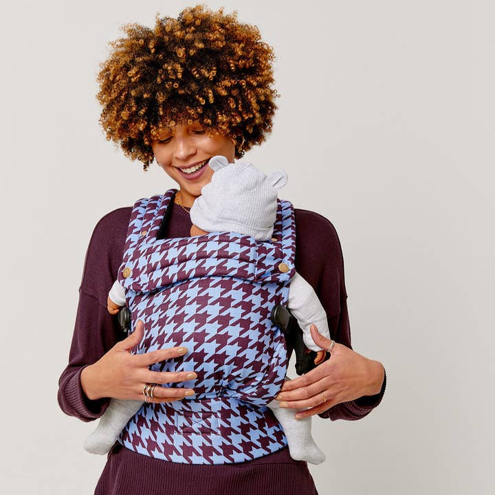 Nomad Air Houndstooth Baby Carrier - Harlow Lavender Blue for wholesale by Bizzi Growin Up! Ltd